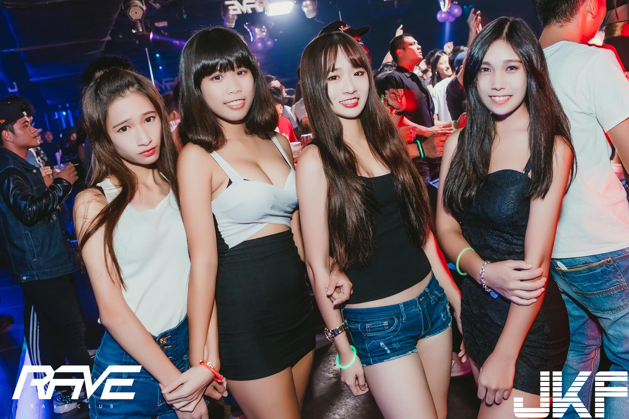 Rave club-2016.9.30(五)【一日情人DJ-Pei Pei螢亂之夜】 - 夜店辣妹 -