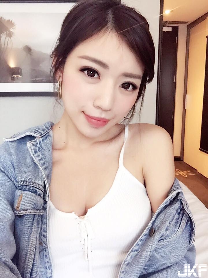 16194877_1891176534451378_379892156690613384_n.jpg