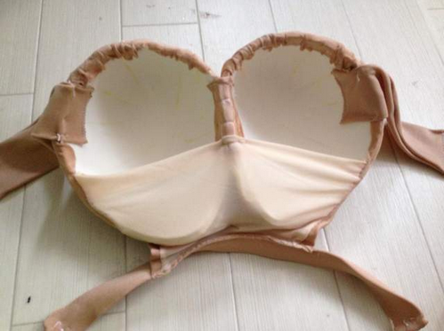 美胸神器再進化…貧乳瞬間成巨乳！保證讓你感受又大又滿的3D視覺震撼