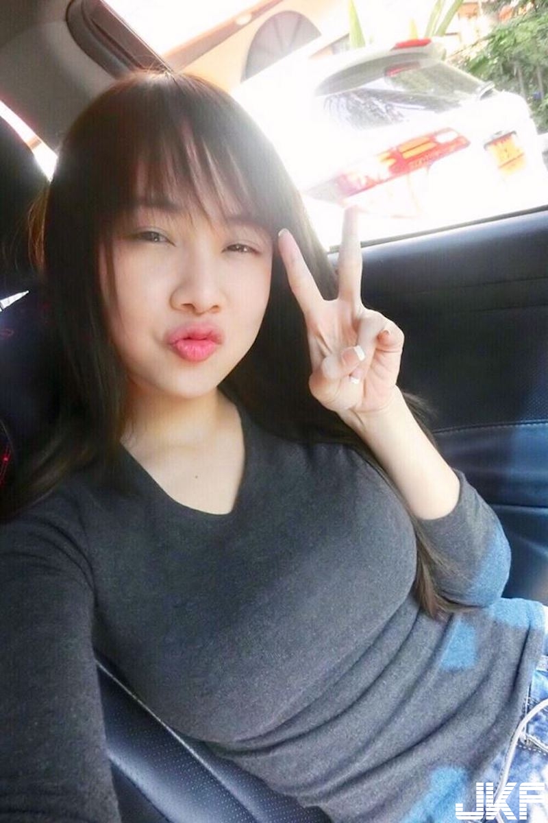 超狂！爆乳小隻馬「直播騎乘女上位」！扭動嬌喊手還往下摸&#8230;