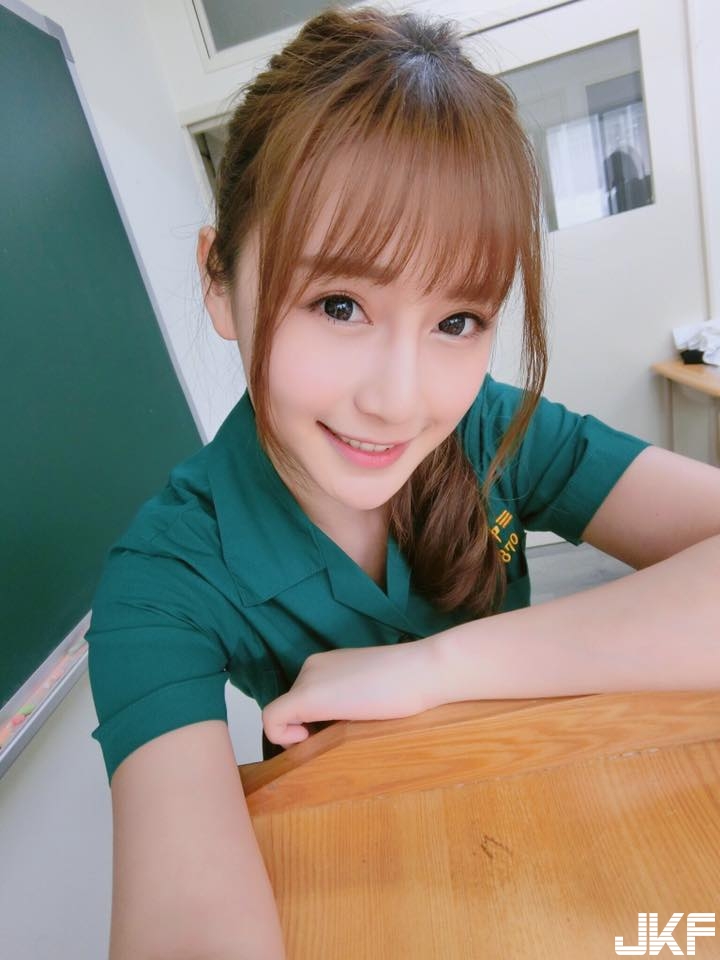 135942ffdigww55myiyimf.jpg