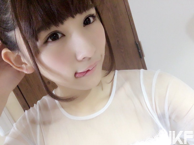 乳神降臨！網封「千年一遇巨乳」終於18歲了！超兇猛肉體「任人搓揉」引瘋傳…