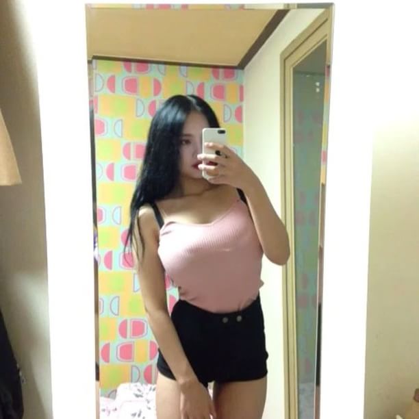 韓系著衣巨乳魅力！包緊緊但又快撐破「超級大歐派」：只要有歐派就給讚