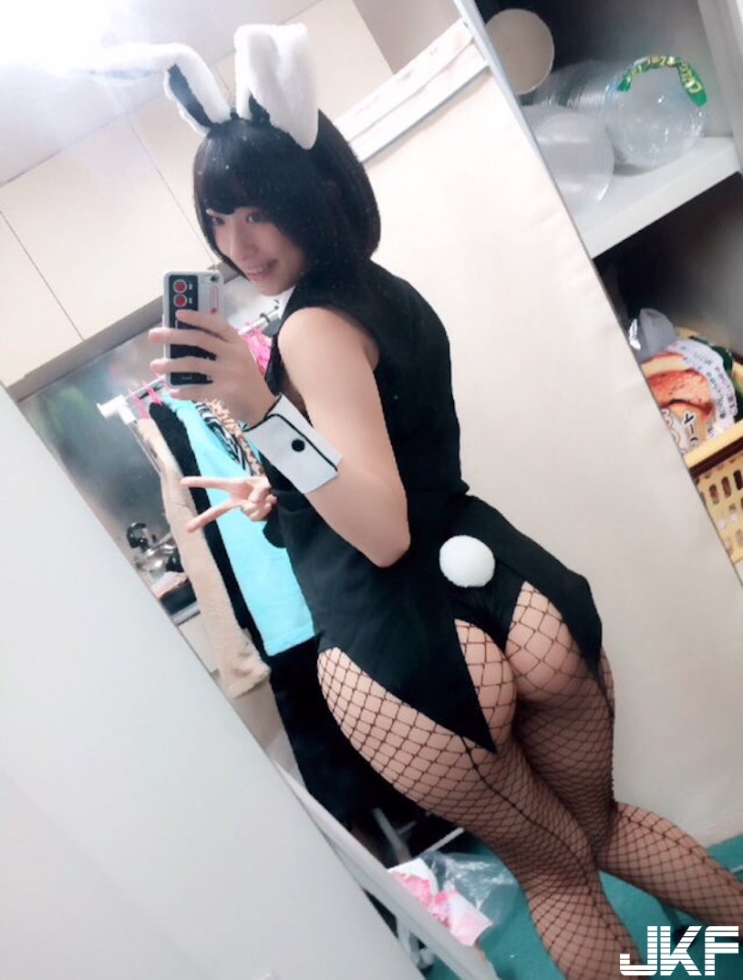 狂！夜市驚見「蜜桃臀老闆娘」露出100cm美臀！極品的「害羞畫面」讓人好想排隊喔&#8230;