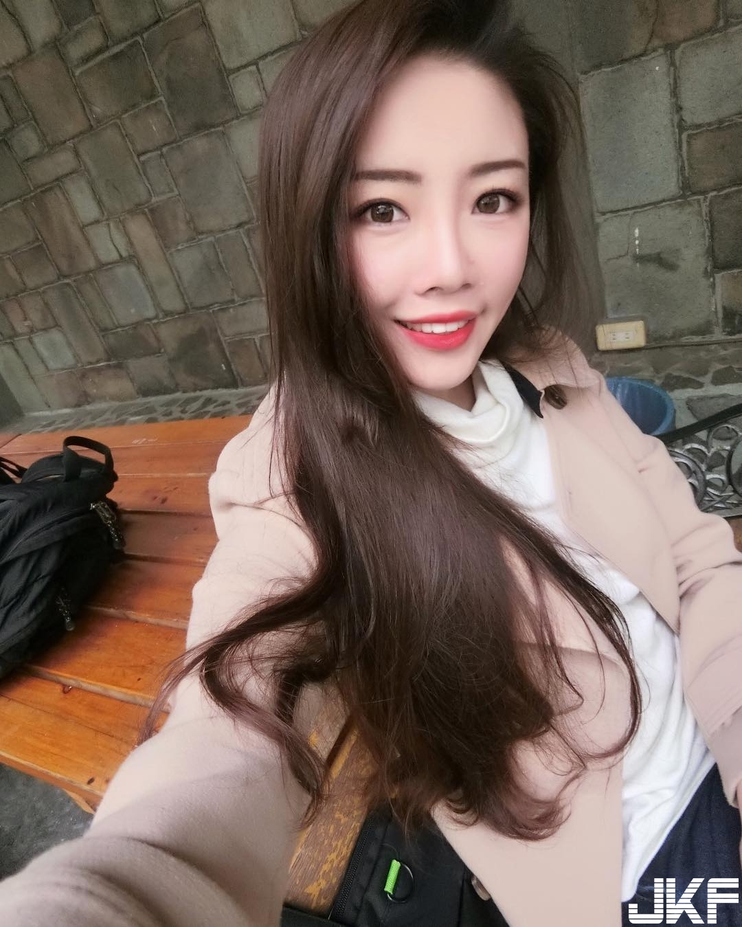 94無敵天菜！輔大高顏值正妹原來「身材超兇猛」！「極致乳量」怎麼受得了…