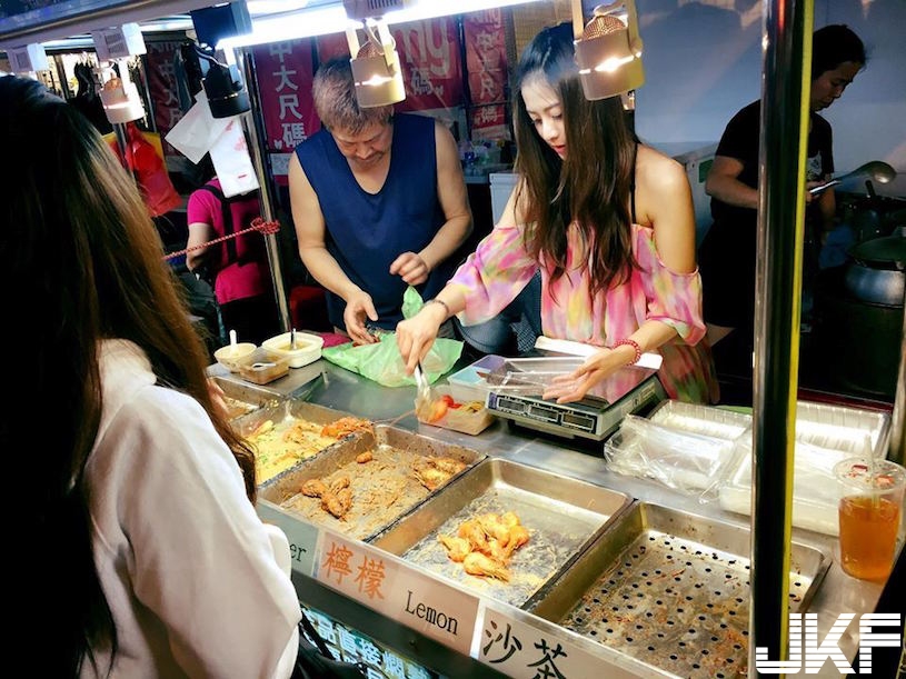 神到了！中壢夜市「超可愛女店員」引line瘋傳！滿滿的「影片福利」讓網友都衝了…