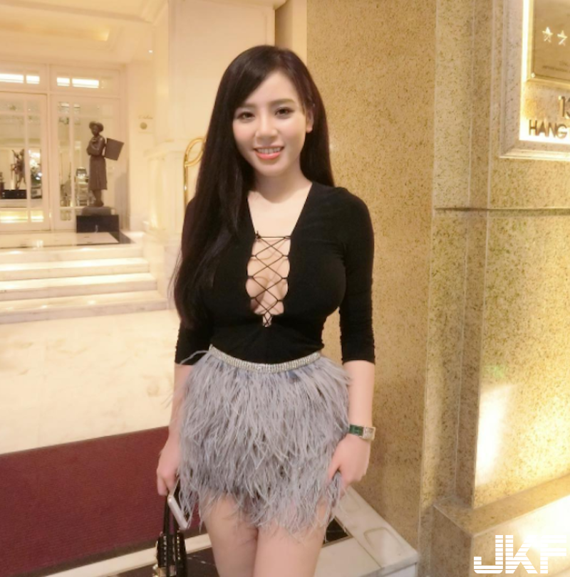 「SPA店老闆娘」乳量滿滿的優質服務！「雪白八字奶」意圖使人去店裡消費～