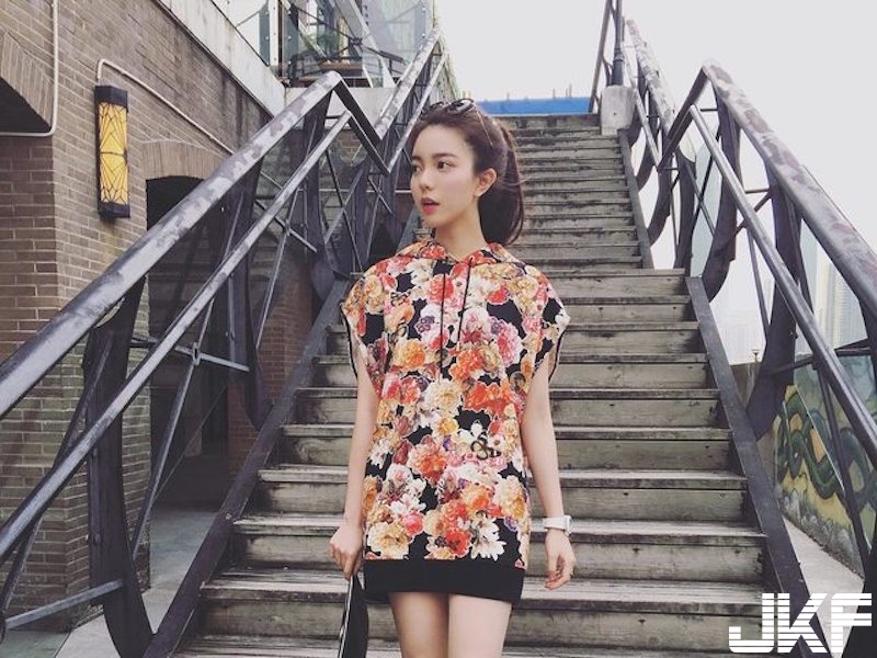 「大眼正妹老闆娘」親自下廚又下海！「美乳長腿」讓人好興奮！網：想下麵給你吃！