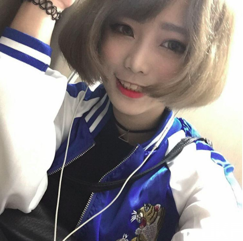 超正！「711超商店員」意想不到的好身材！「白嫩爆乳」居然還是大學生！