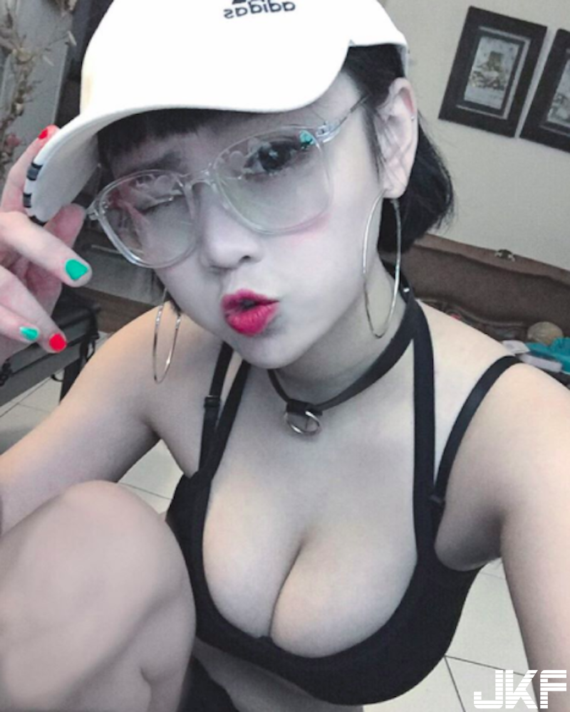 超正！「711超商店員」意想不到的好身材！「白嫩爆乳」居然還是大學生！
