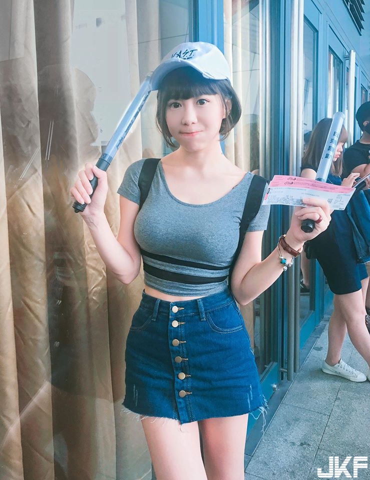 殘暴的胸部浴衣檔不住！養生會館正妹乳溝比海溝還要深，看到這溝我也準備去通一下了&#8230;