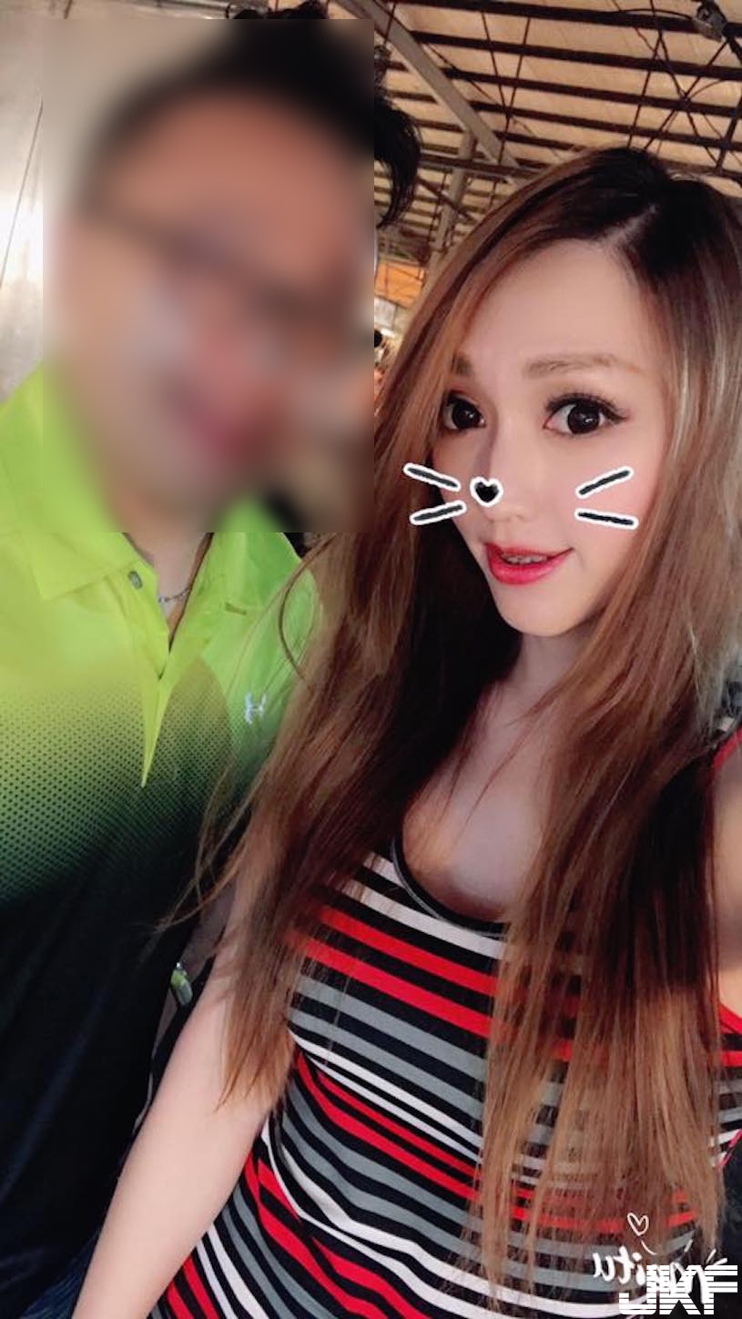 來份外帶！網傳「臭豆腐正妹」E奶巨乳太兇猛！超飽滿「乳能量」畫面讓人受不了…