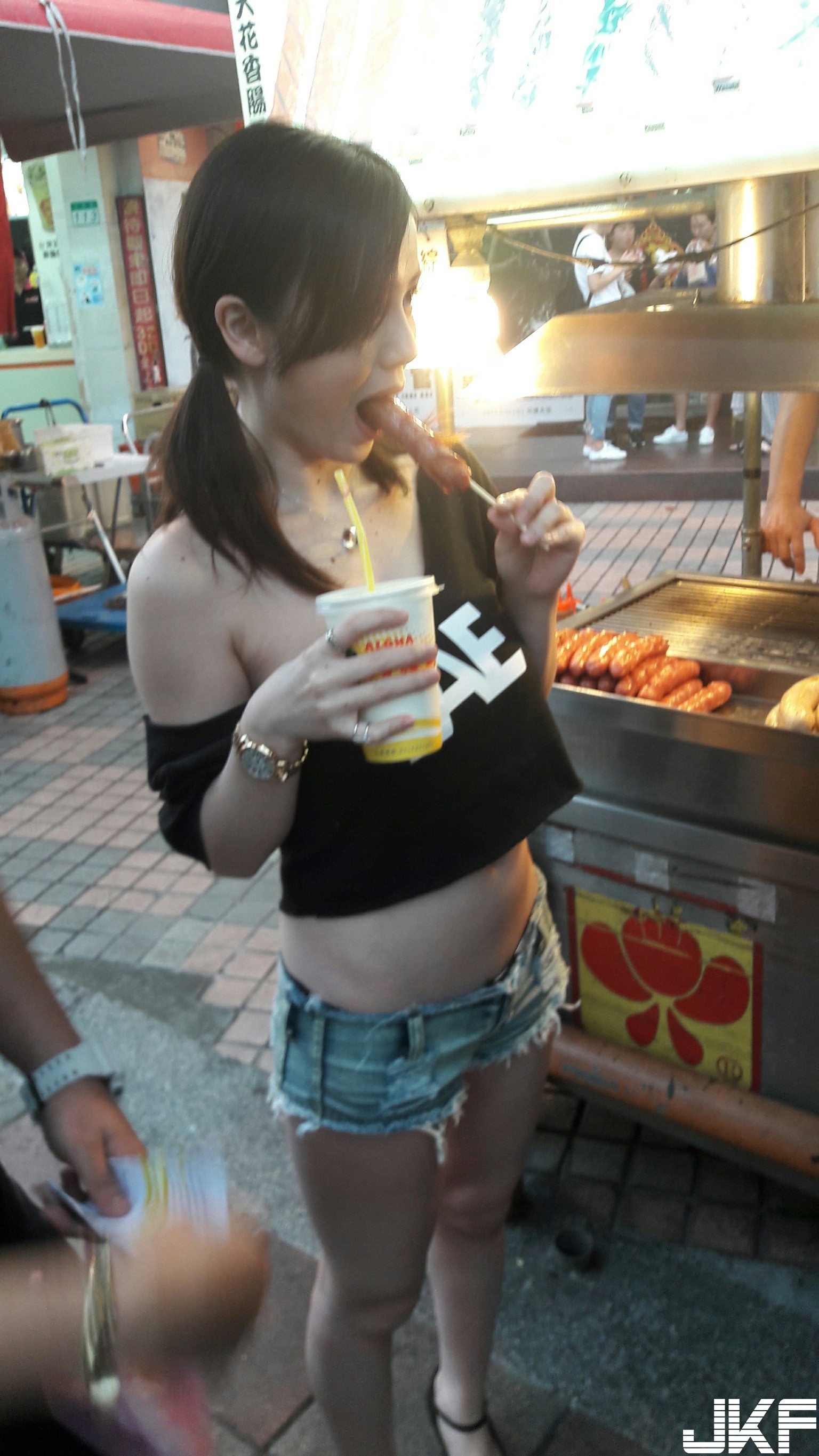 05.jpg