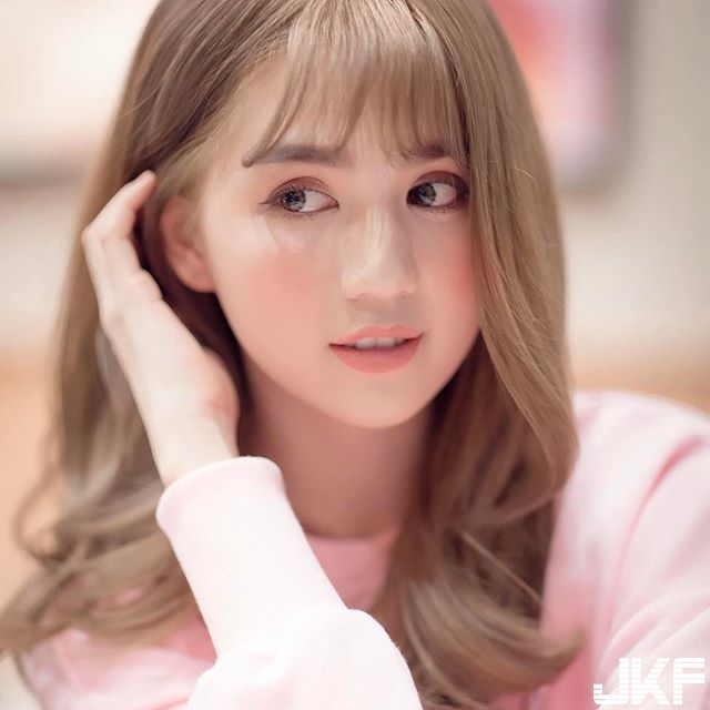 「越南版Angelababy」超級S曲線，比基尼下的圓乳嫩白的讓人直接血液倒流了！