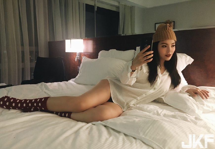 還是大嫂身材好！「巨乳翹臀」S 級身段毫不吝嗇展示給小叔們看&#8230;