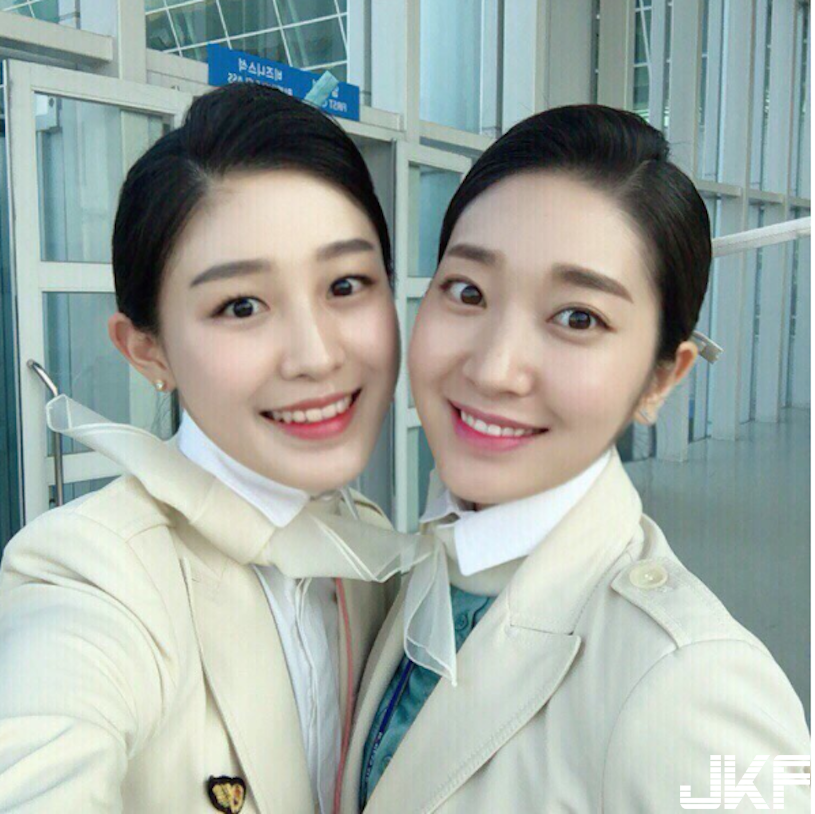 韓國天使系正妹空姐！　「烏黑長髮+甜美笑容」看了好難抗拒！
