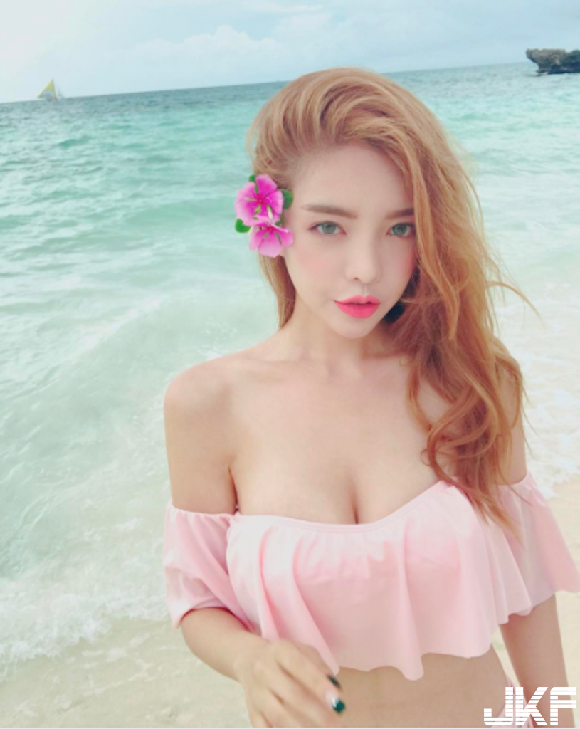 高顏值「海灘美乳正妹」好身材不私藏！ 超氣質外型讓人戀愛了…