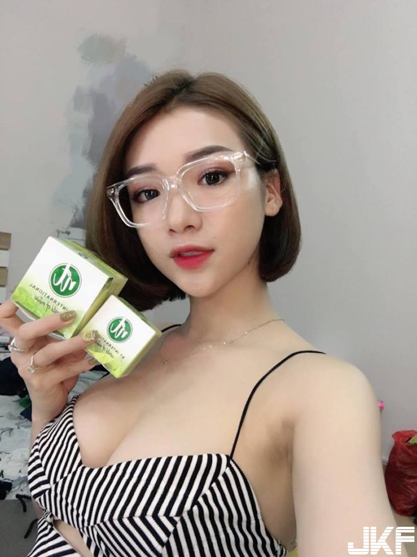 電力十足！越南「正妹老闆娘」海邊曬半球！超魅惑電眼真的會迷死人…