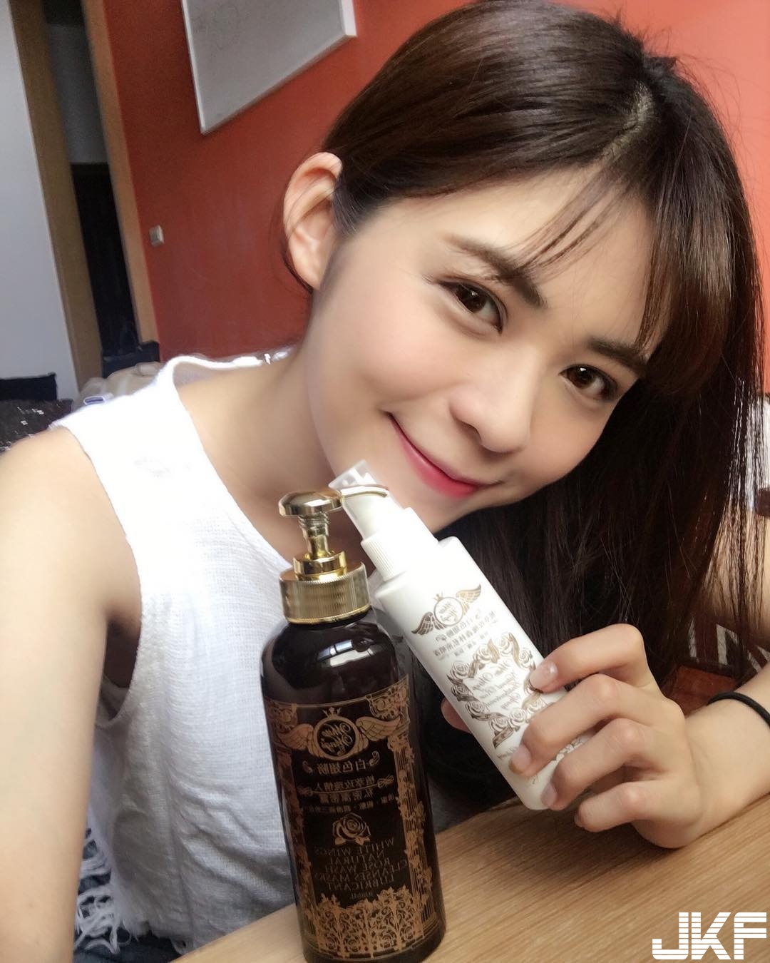 14293212xhc04qt6rrxprr.jpg