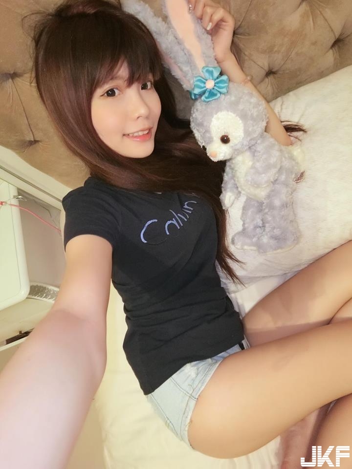 超可愛「正妹電玩直播主」電翻一票網友！甜美外表怎麼受得了！