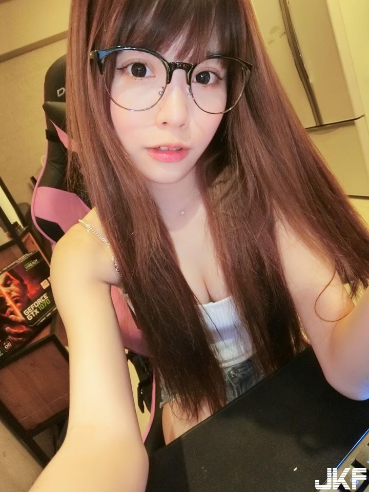 超可愛「正妹電玩直播主」電翻一票網友！甜美外表怎麼受得了！