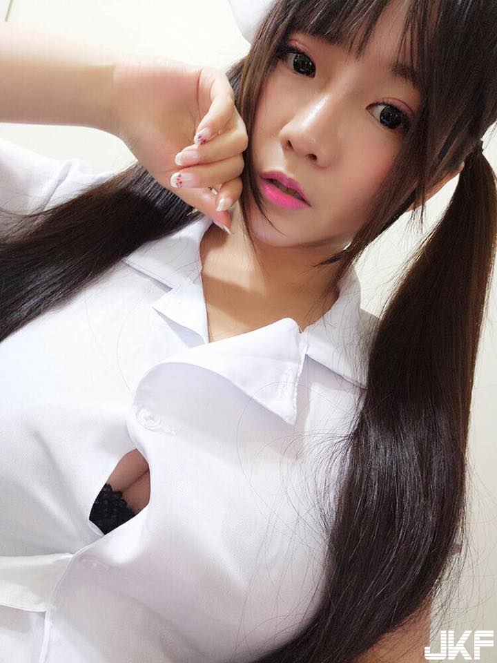 【博狗扑克】渴了來一杯!「爆乳妹」獻上「家庭號鮮奶」…網友:果然濃~醇~香~ 【博狗扑克】渴了來一杯!「爆乳妹」獻上「家庭號鮮奶」…網友:果然濃~醇~香~