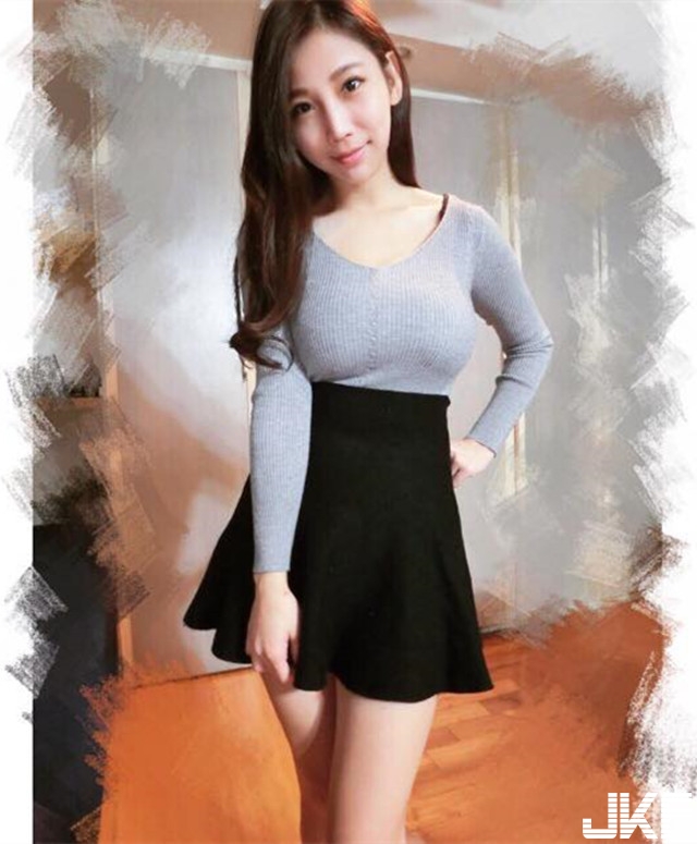 好兇～「H」appy美眉意外被衣服出賣！藏不住的那股狠勁讓人越看越嗨