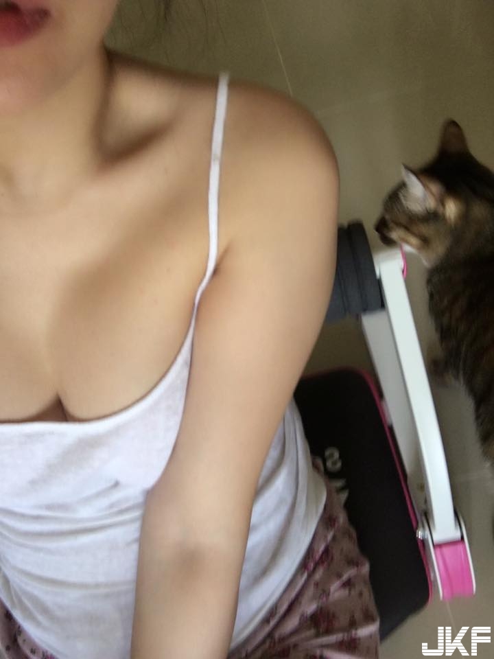 073247o2j0yij2ju832p54.jpg
