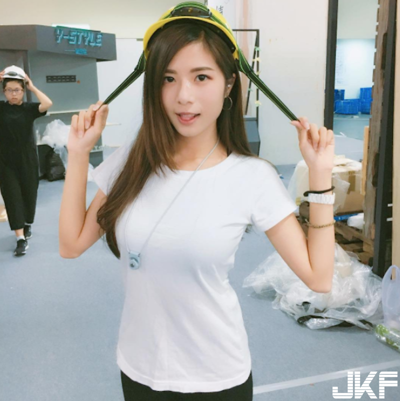 台南好市多驚見「運動爆乳妹」！小露細腰好性感！IG裡更多美照&#8230;