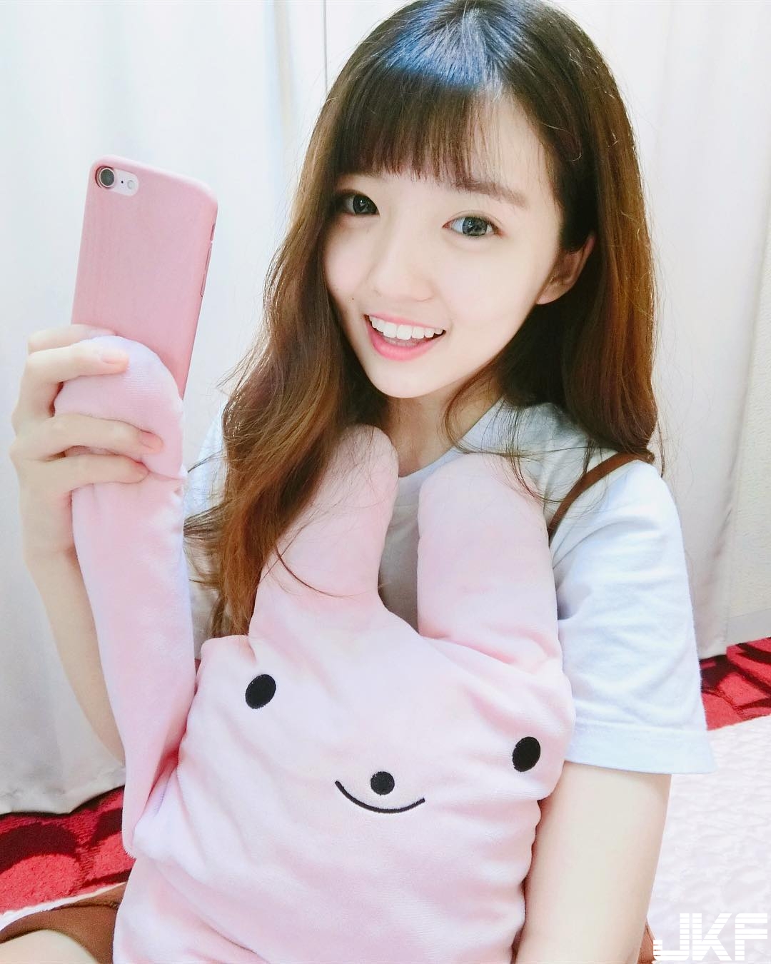 宜蘭「清新高中妹」臥蠶電力10萬伏特招架不住！現在高中生都這麼正嗎&#8230;