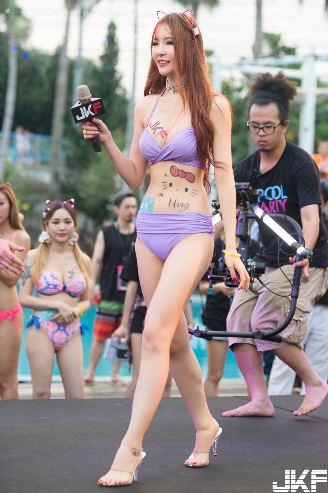 激辛！白色「性感小惡魔」與七彩火辣正妹熱力四射！鼻血噴好噴滿！