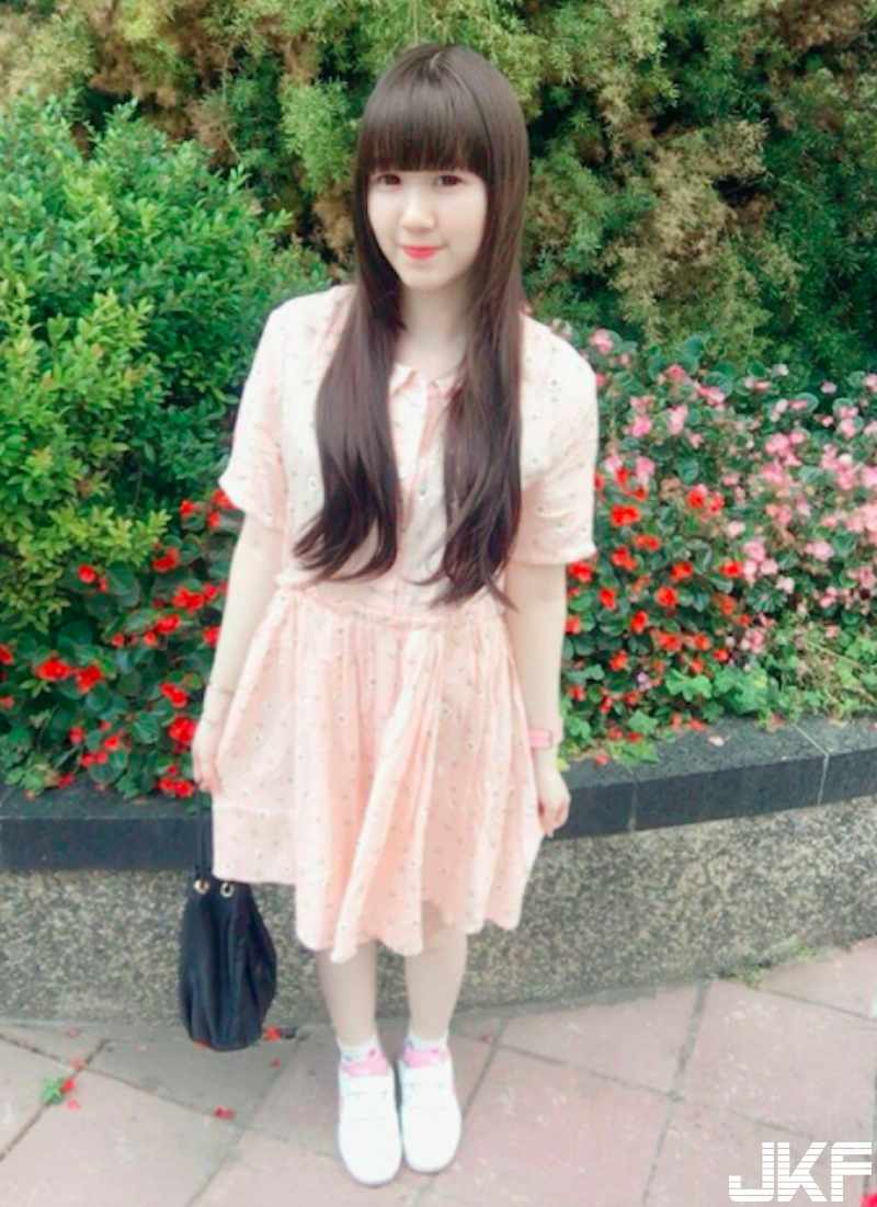 發育太好！莊敬高職童顏美胸「147小隻馬」！制服快被「兩顆渾圓」撐開！