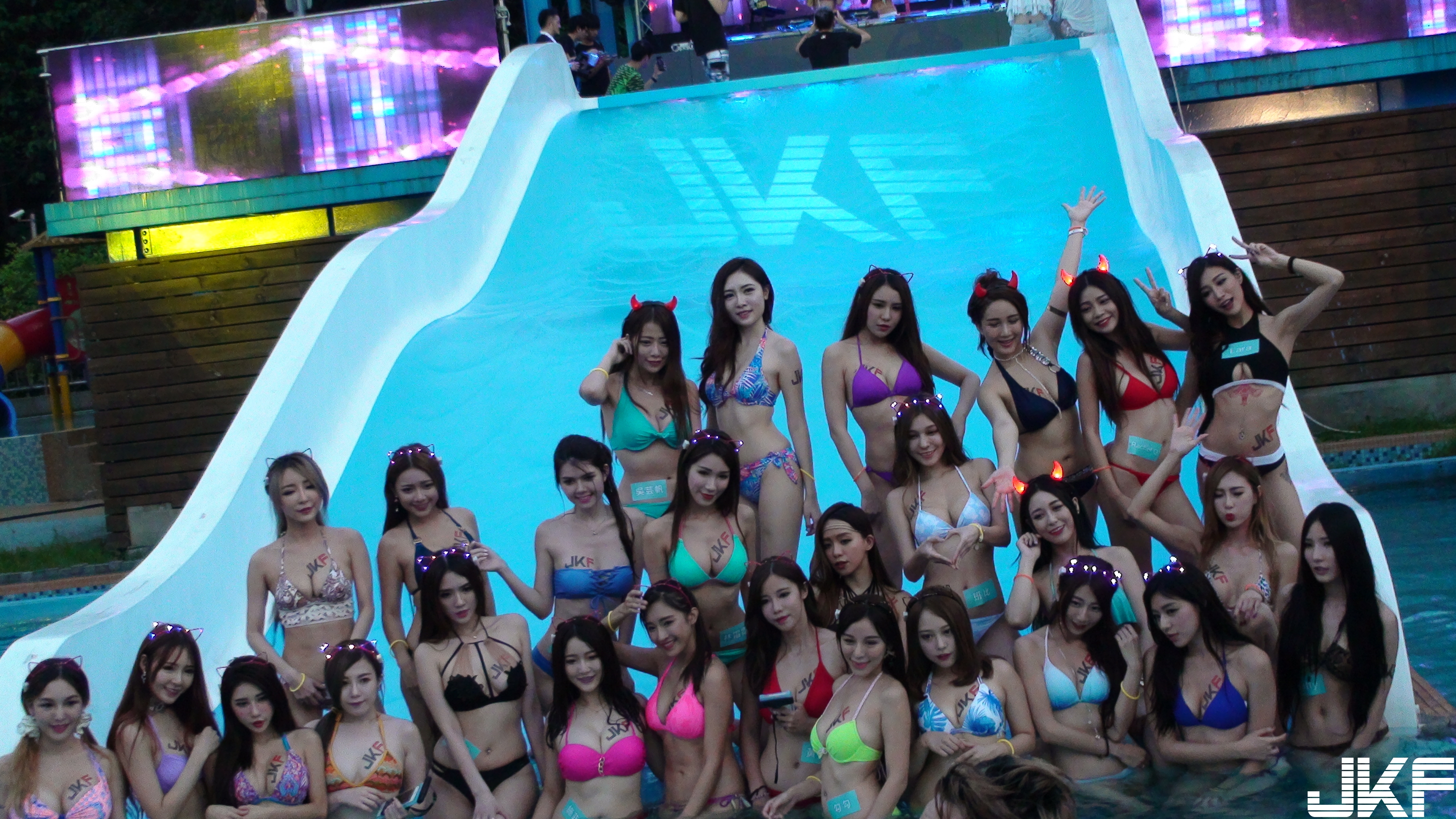 boxes party pool betting