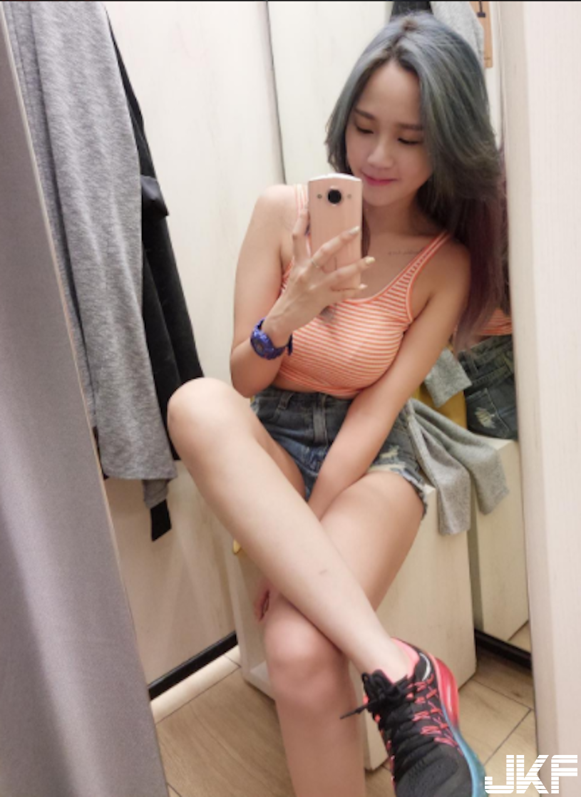火辣爆乳國文老師！「比基尼兇猛乳量」讓人凍未條！