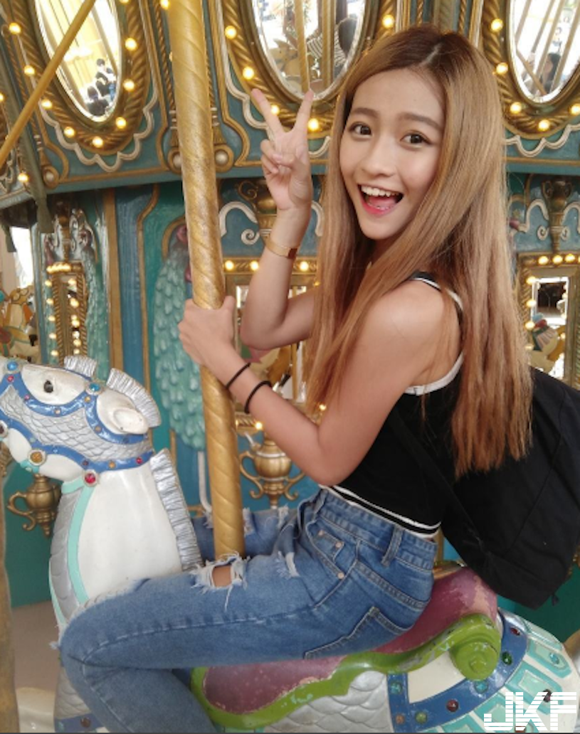 麗寶樂園驚見「一字馬正妹」！　網神出：原來是文大19歲校花！