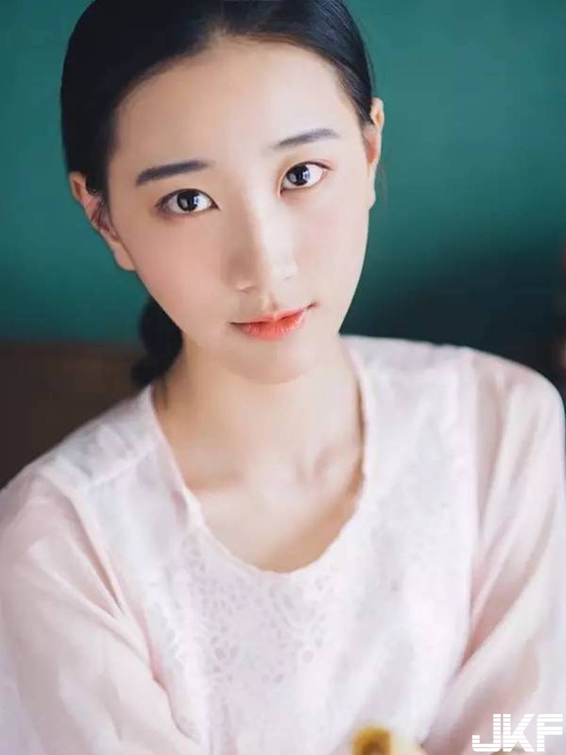 中傳10大校花新生！超高顏值引瘋傳，連素顏都美翻了！