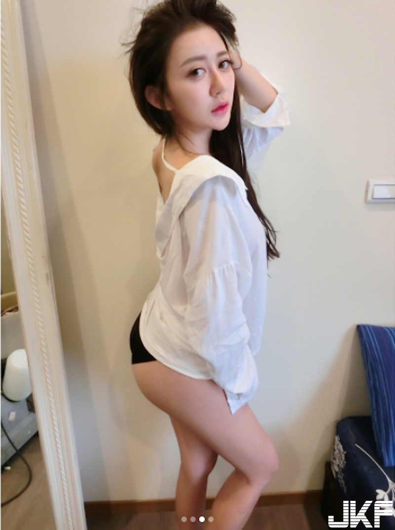 「突如其奶」的甜美妹子！「32E圓乳」直接往池邊一擺&#8230;.性感身段藏不住啊！