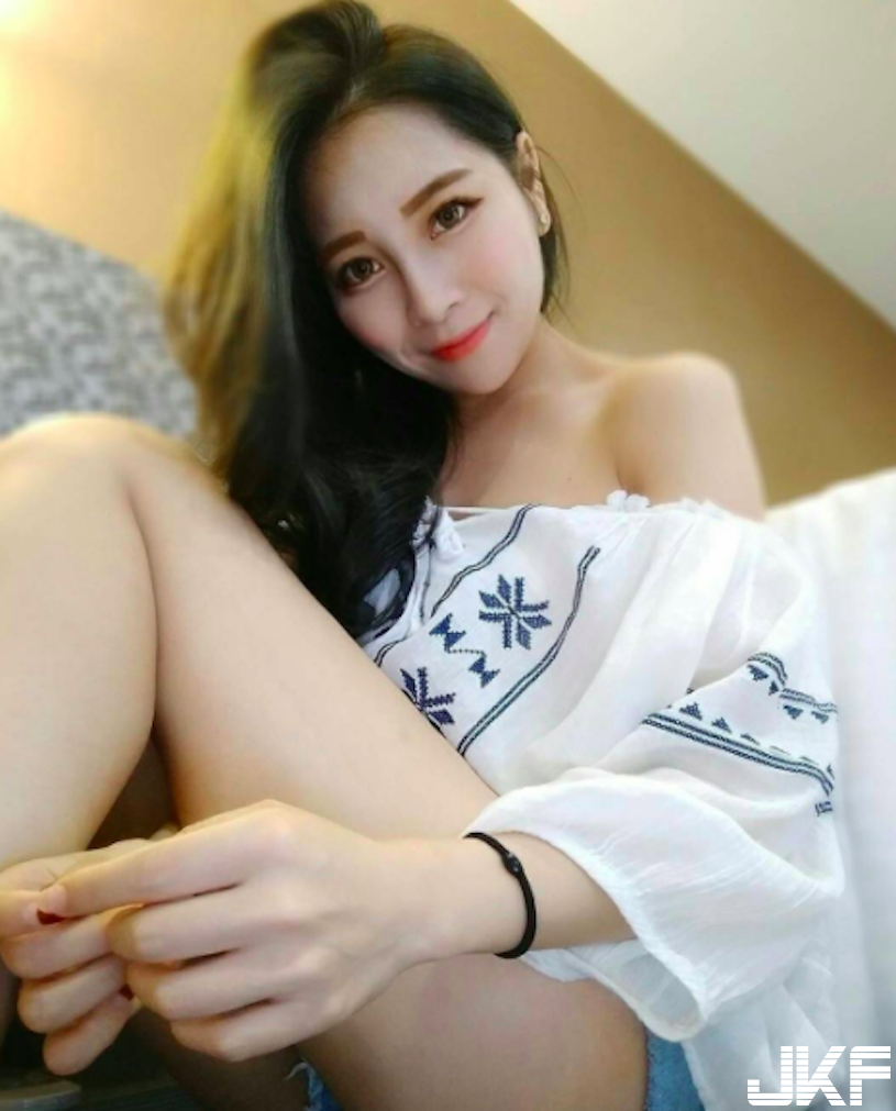 澎湖「超火辣舞蹈老師」！傲人纖腰加蜜桃臀，好想去當她學生啊！！