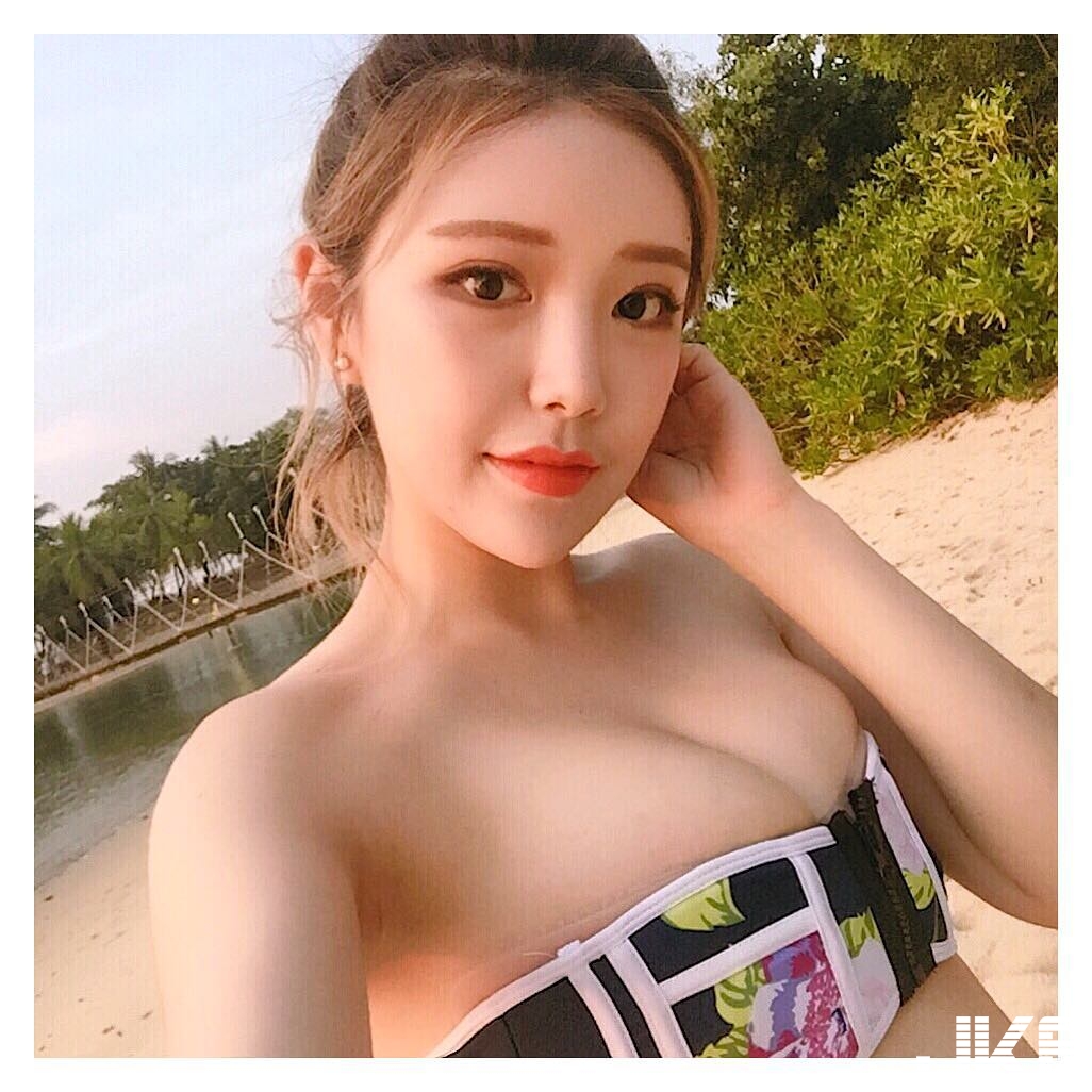 「乳式作風」正妹胸前大解放！IG「撩人影片」性感爆炸，鼻血直衝腦門無法思考