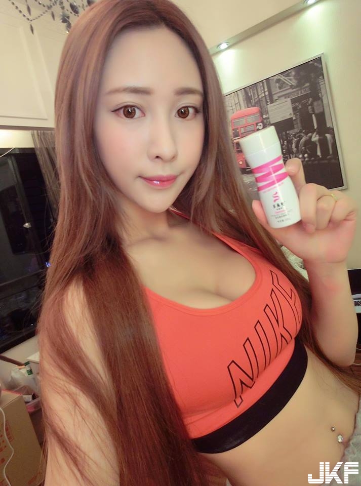 大眼甜美「超萌妹子」美得不像話！「女神等級」好身材，完全是男人天菜啊！