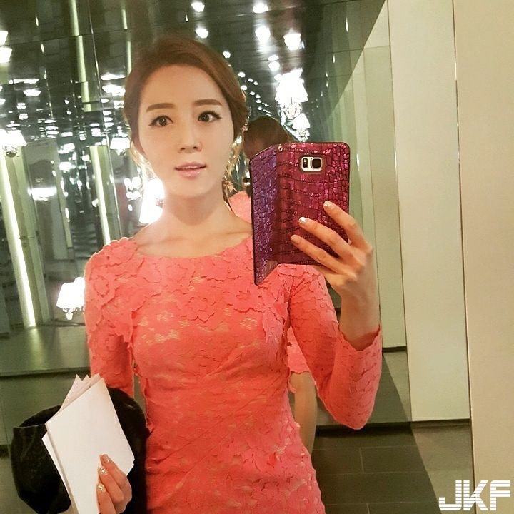 超美翻譯！國際會場上驚見「氣質女主播」，連外國人都驚訝！