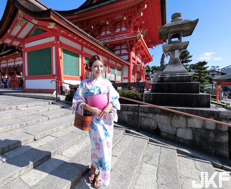 美翻！「氣質美乳妹」笑容好勾人！胸前「雪白大饅頭」網友看了狂告白！