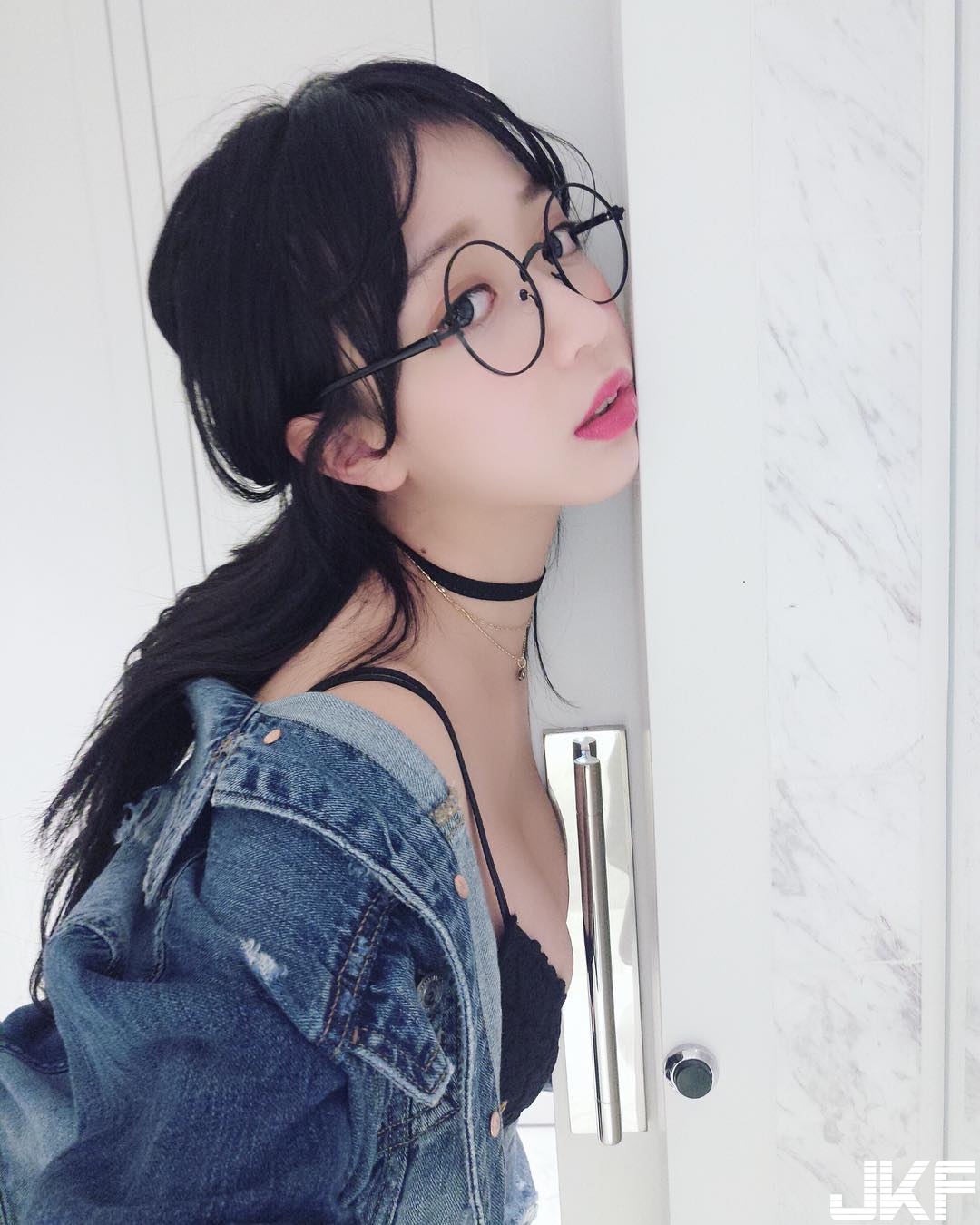 好夢幻！最強「童顏巨乳妹」駕到！就像從漫畫走出來的女高校生&#8230;
