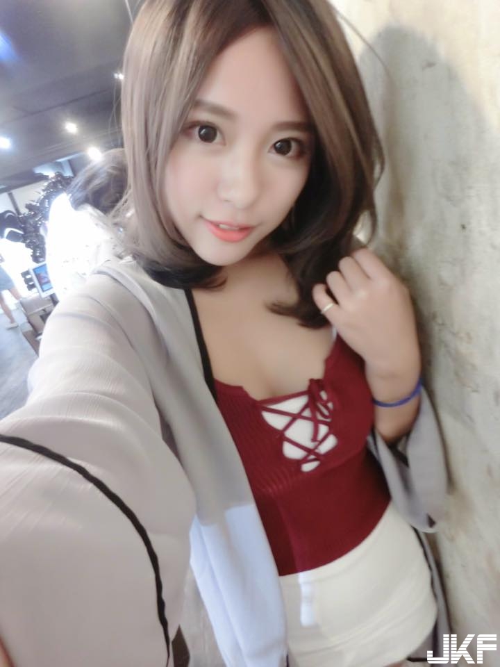 妹系「爆乳妹子」萌萌噠！「童顏與美乳」合在一起才是王道！