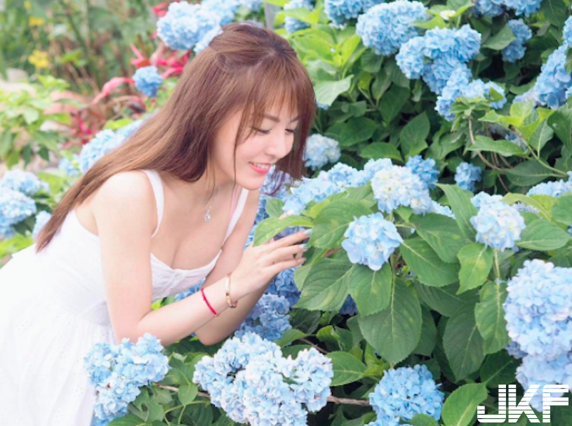 史上最美廚娘！甜美臉蛋＋「銷魂身材」看起來「好可口」，高超廚房技巧帶你上天堂！