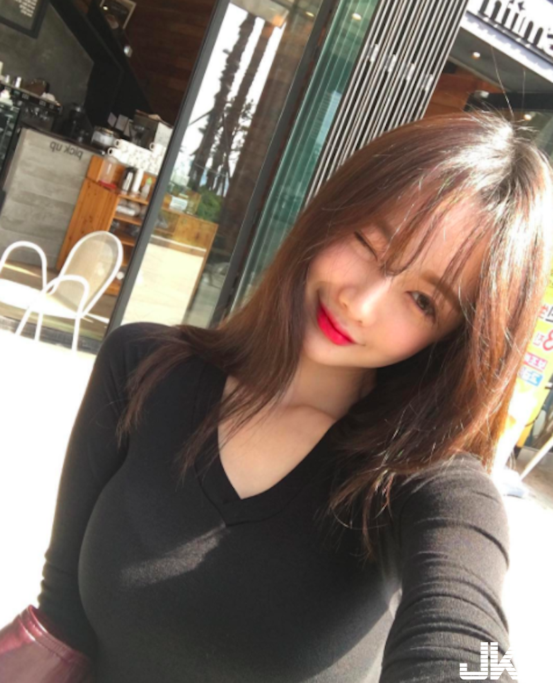 超完美「女友身材」！白白嫩嫩「大奶正妹」94你的菜！前凸後翹太撩人了！