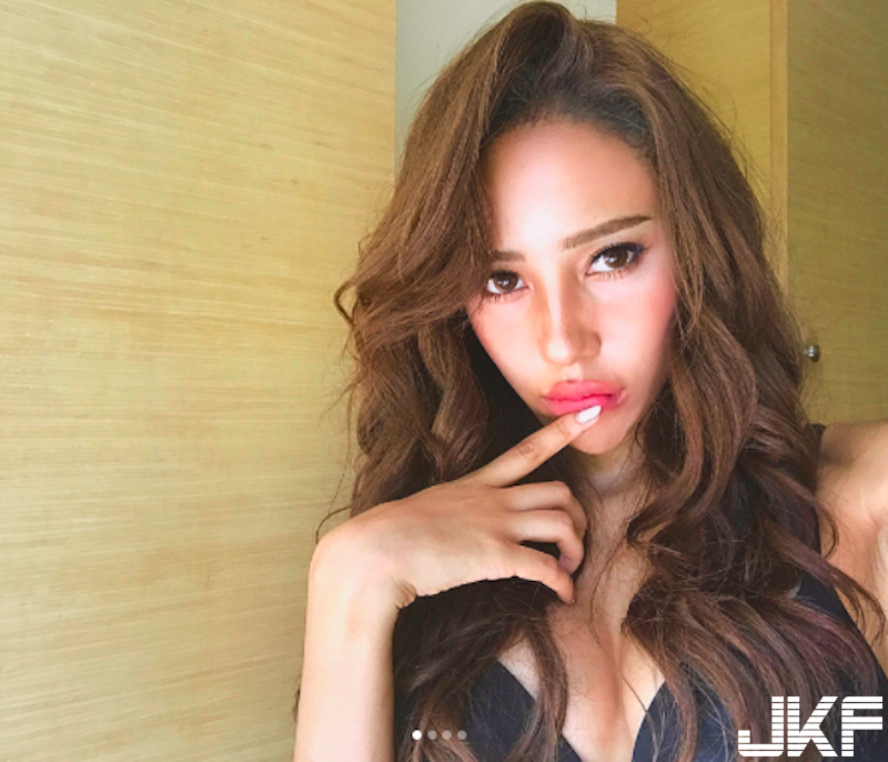 又一歐美派正妹！「混血辣模」身材超逆天！修長美腿＋性感馬甲線誰受得了啊！
