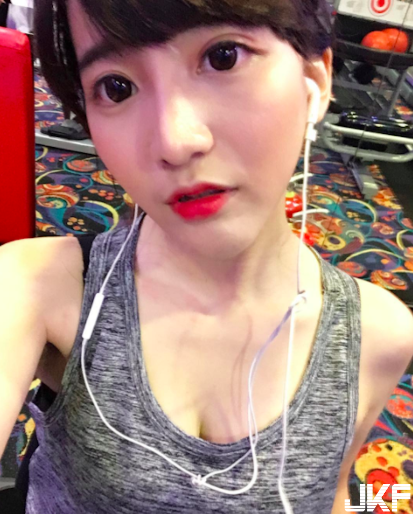 揪團開戶啦！美乳女行員「身材太惹火」，號稱「內湖陳意涵」銀行被網友塞爆！