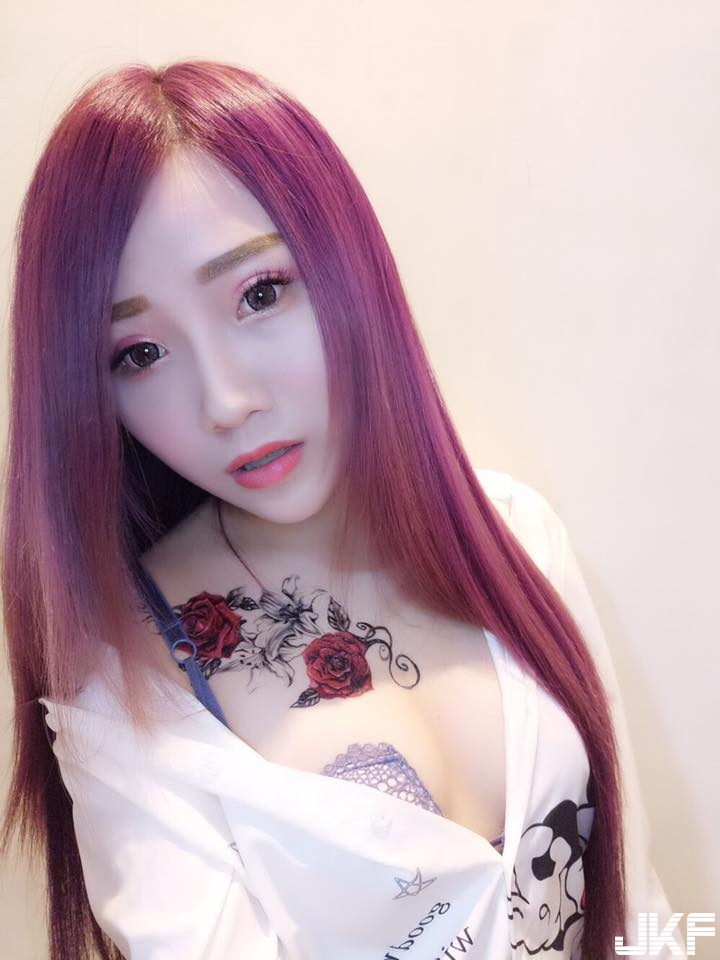 桃園「電眼正妹」隱藏豪氣美胸！IG電力十足讓人看到腿軟
