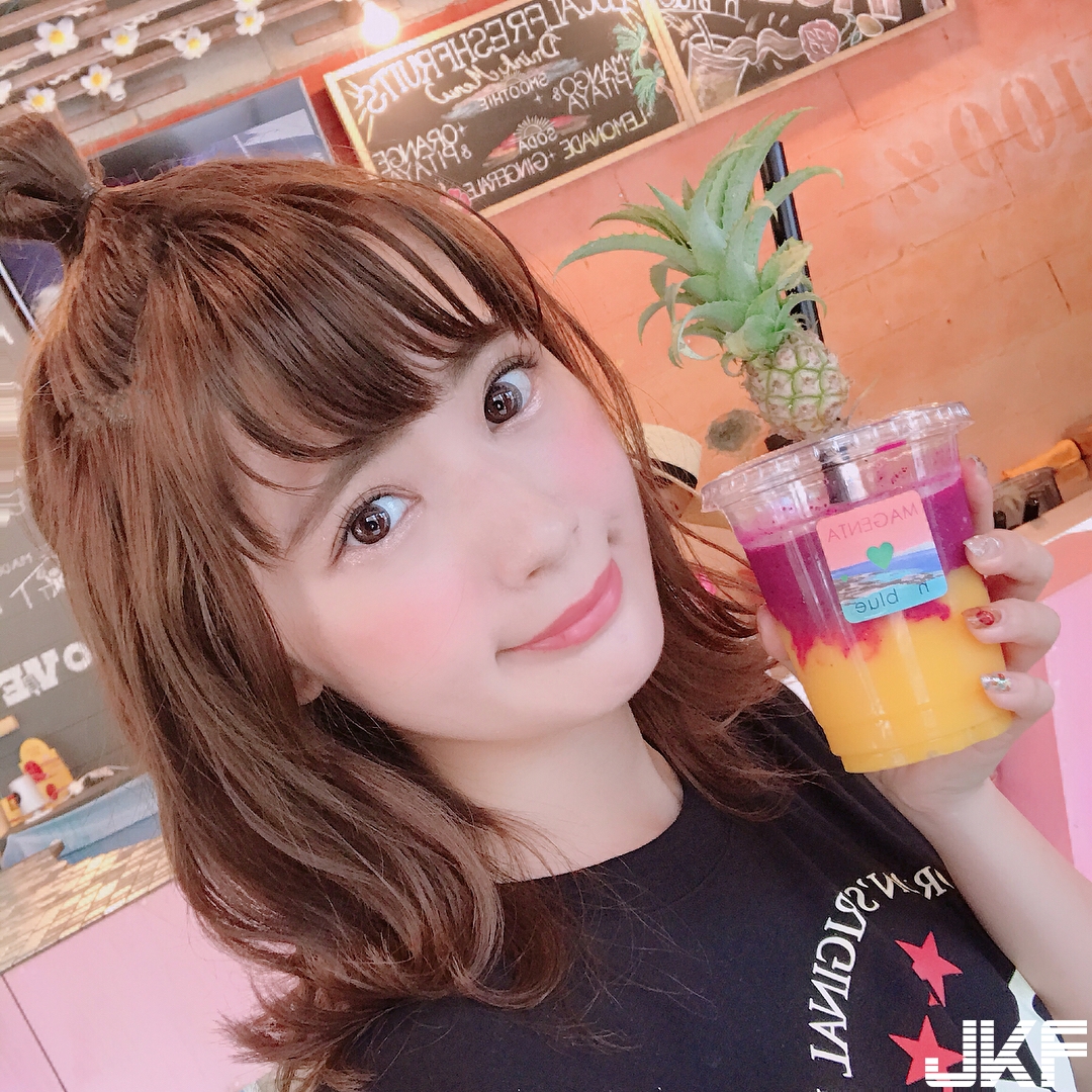 好飽滿！「卡哇伊JD」海邊大露「渾圓美乳」　日本女大生素質都這麼優嗎？